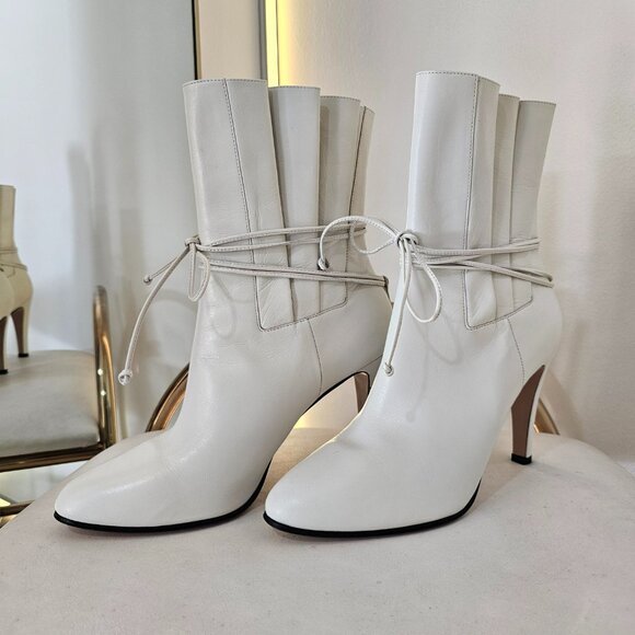 GUCCI Indya GG Pleated Accent Ankle Booties EU 40 US 9.5 White Leather Heel Boot - Picture 1 of 11